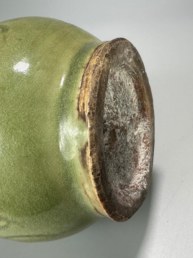 中国美術　明朝　明時代　龍泉窯　花卉文瓶　花瓶花器　花入　唐木台　時代共箱　唐物