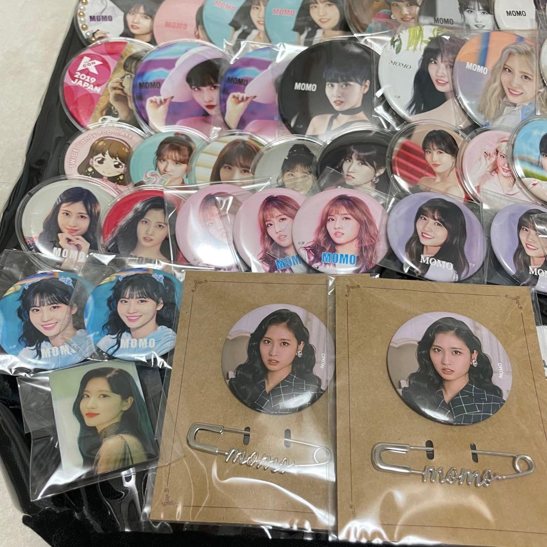 年末限定価格】TWICE モモ 缶バッジ セット まとめ 痛バ グッズ - メルカリ