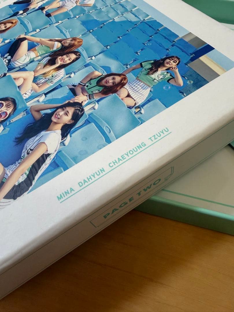 TWICE PAGETWO 直筆サイン入り - メルカリ