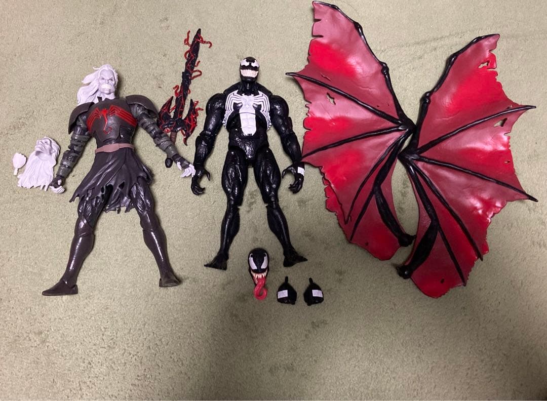 マーベルレジェンド ヴェノム ヌル 開封品 箱痛み