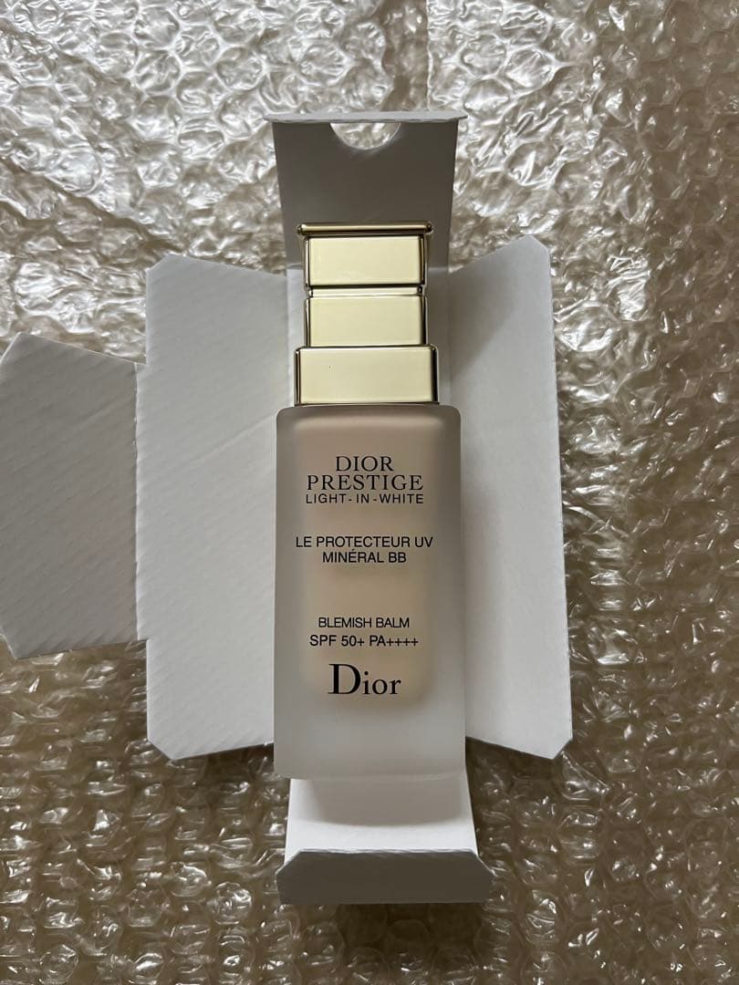 ディオールプレステージ ホワイトルプロテクター UVミネラルBB 00 30ml