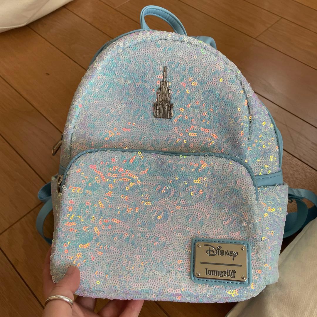 loungefly（ラウンジフライ）アナと雪の女王 バックパック - メルカリ