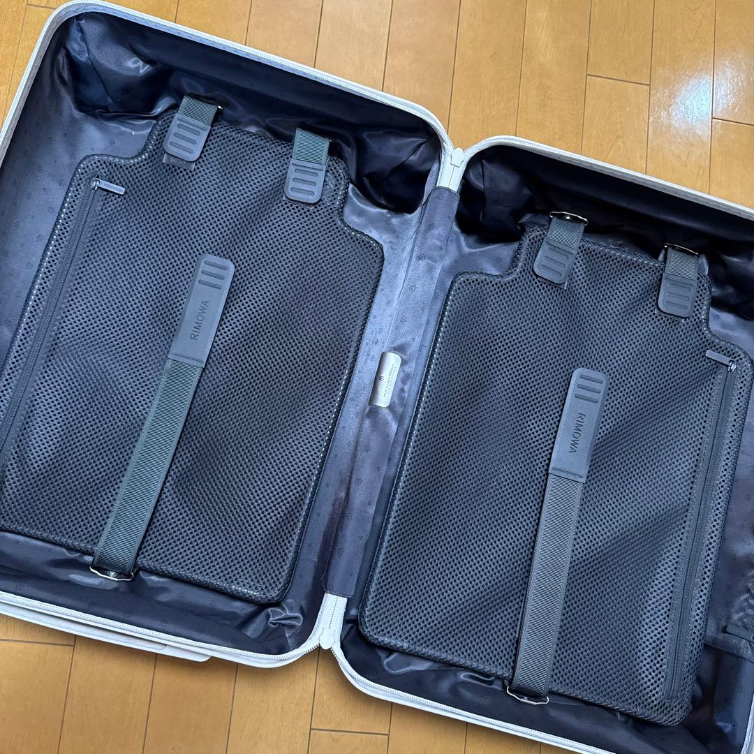 新品未使用 INNOVATOR アルミニウムキャリー 42L アルミスーツケース