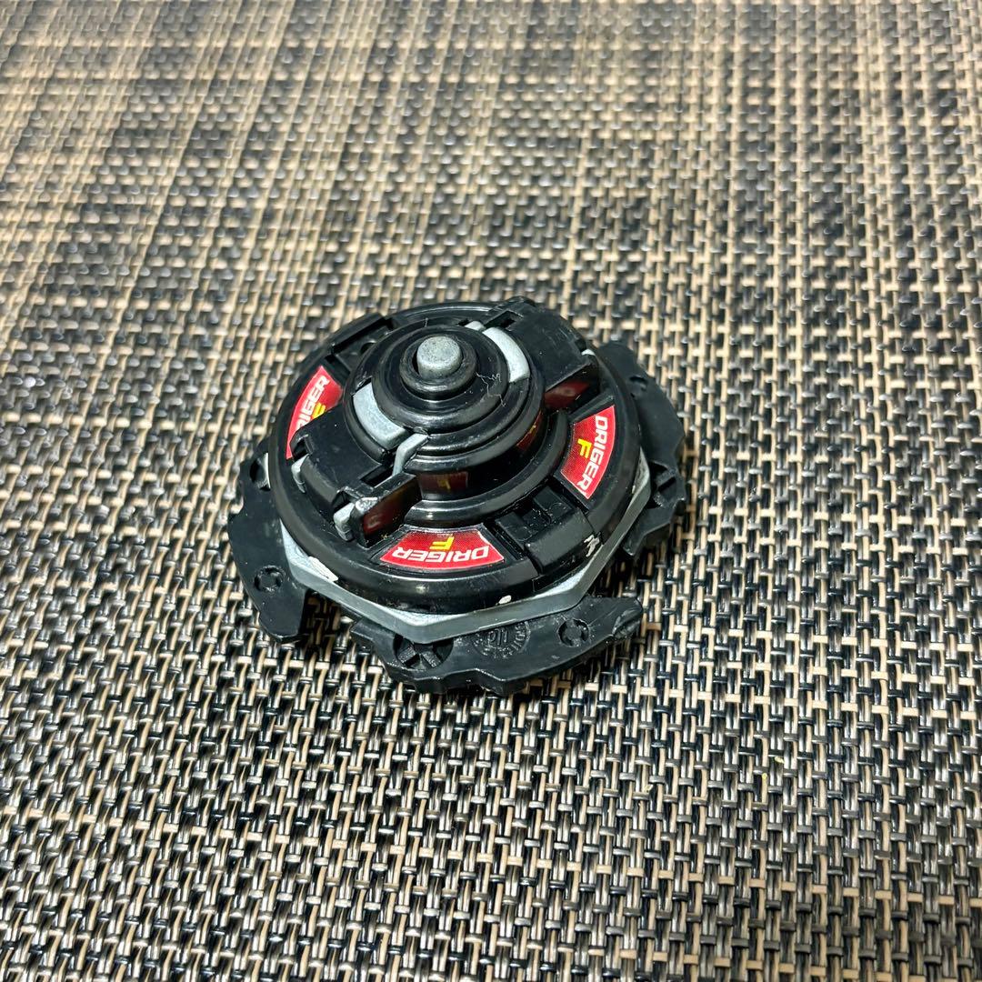 爆転シュートベイブレード ドライガーF 黒 - メルカリ