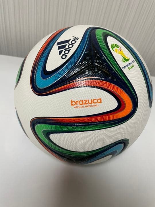 ファッション サッカーボール アディダス ブラズーカ 公式 5号 未使用
