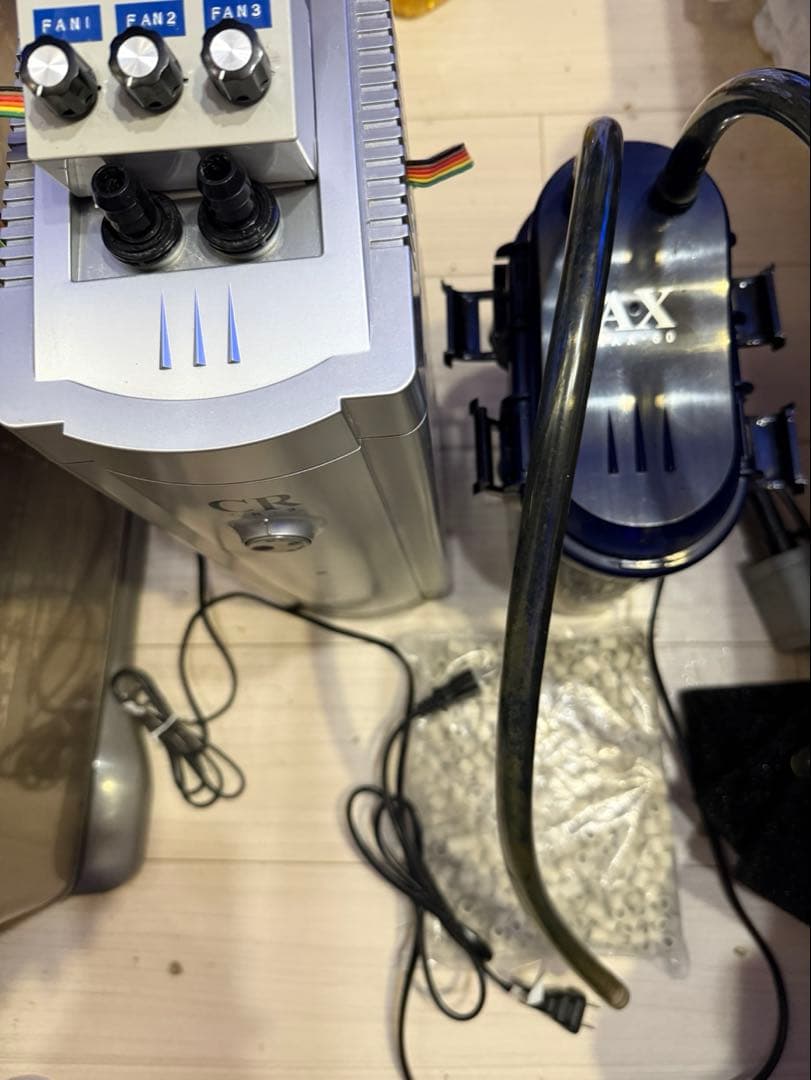 クーラーセット‼️テトラCR-3‼️ テトラVAX-60‼️新品エーハイムろ材1キロ‼️