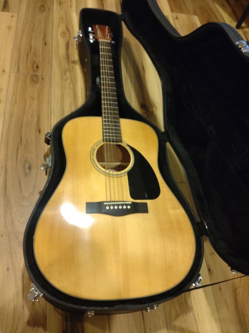 Fender Classic Design CD-60S NAT ハードケース付