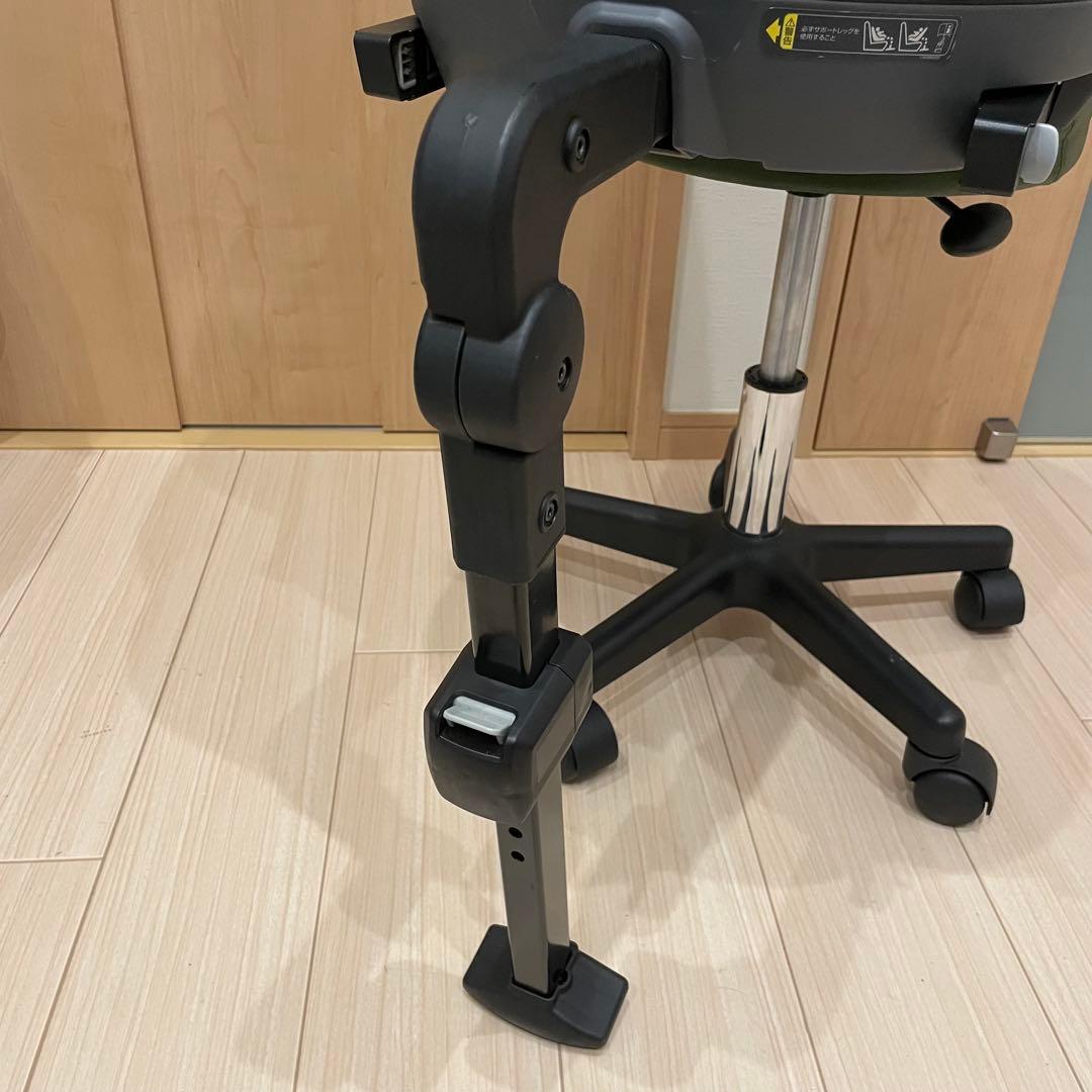 【美品】Combi クルムーヴ シンプライト ISOFIX トイザらス限定