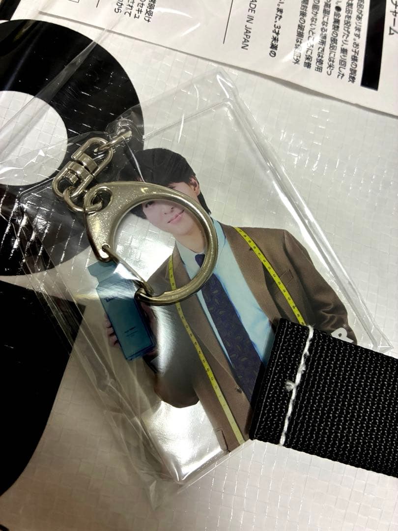 寺西拓人さん　TAILOR オリジナルランドリーバック　アクリルチャーム