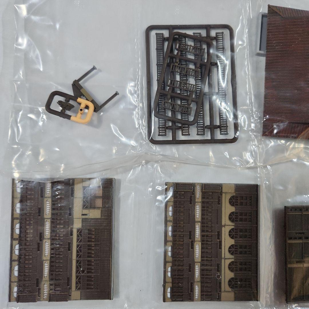 ジオコレ 1/150「温泉宿の情景 ジオラマベースA & 温泉宿(A+C)」3点