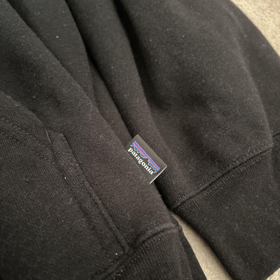 Patagonia アップライザルフーディ　パーカー XXL 2022年製 黒