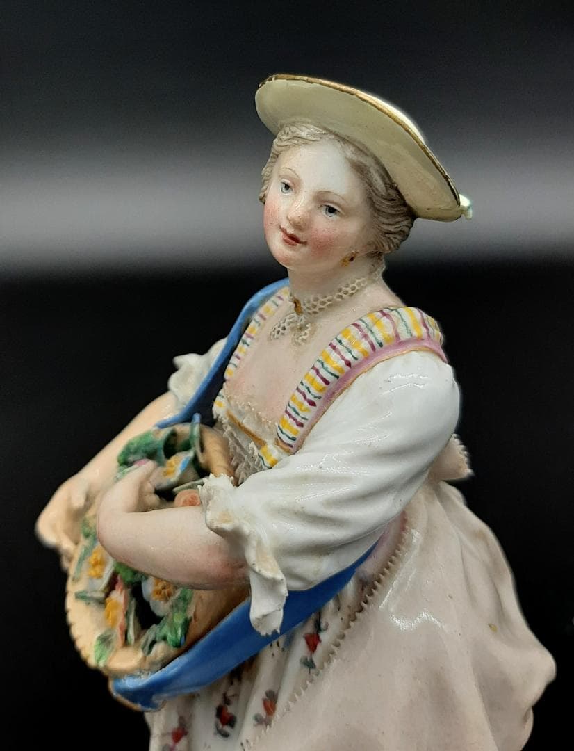 古マイセン／アシエ1768年『花摘みの女』大型フィギュリン美品1級品