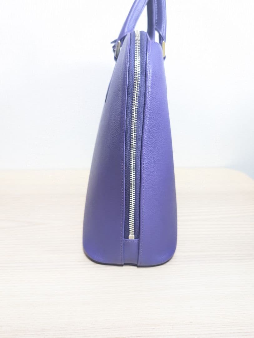 美品　限定色　Business Leather Factory　ブガッティバッグ