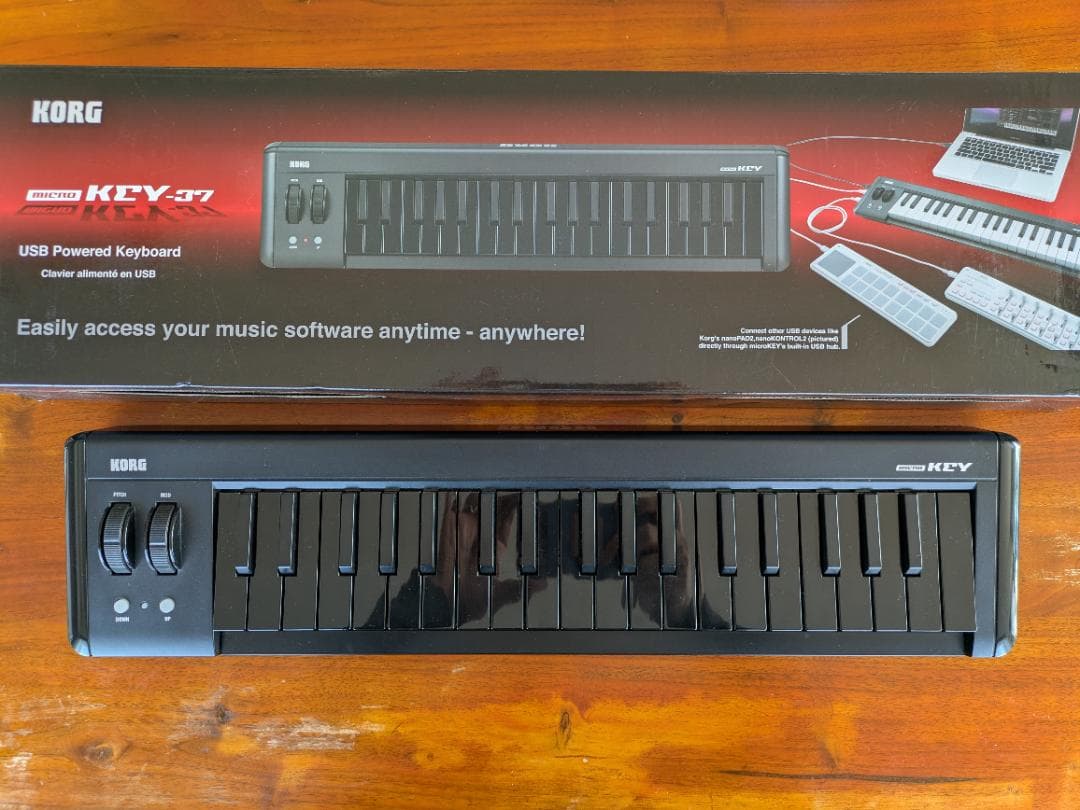 Korg microKEY 37（ブラックキー）USB MIDIキーボード Amazon | KORG USB MIDIキーボード microKEY-37 マイクロキー 37鍵