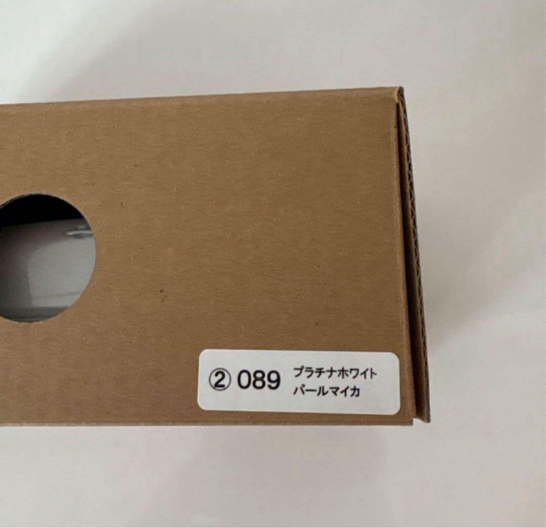 新型アクア 後期型 ミニカーカラーサンプル プラチナホワイトパール【非売品】