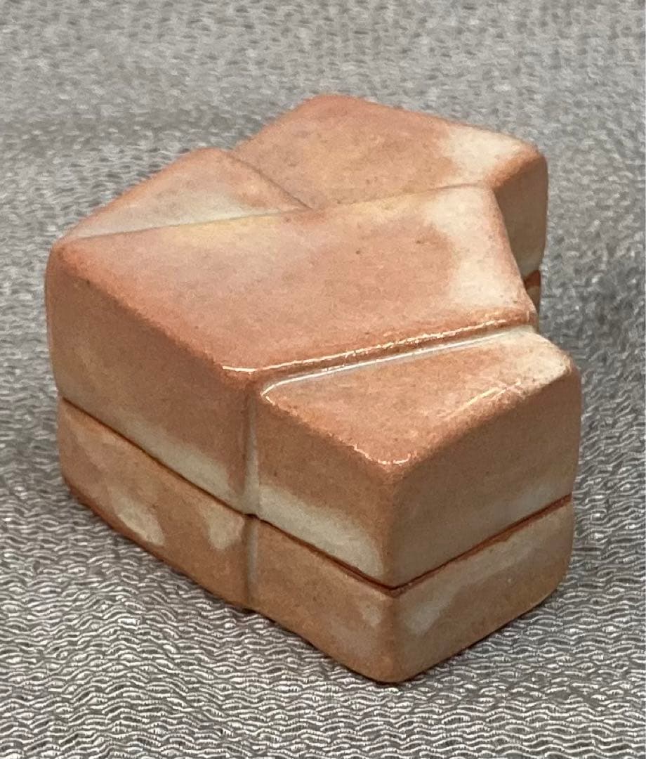 B178s  「萩 結文香合」十二代田原陶兵衛造　共布共箱　萩焼深川本窯