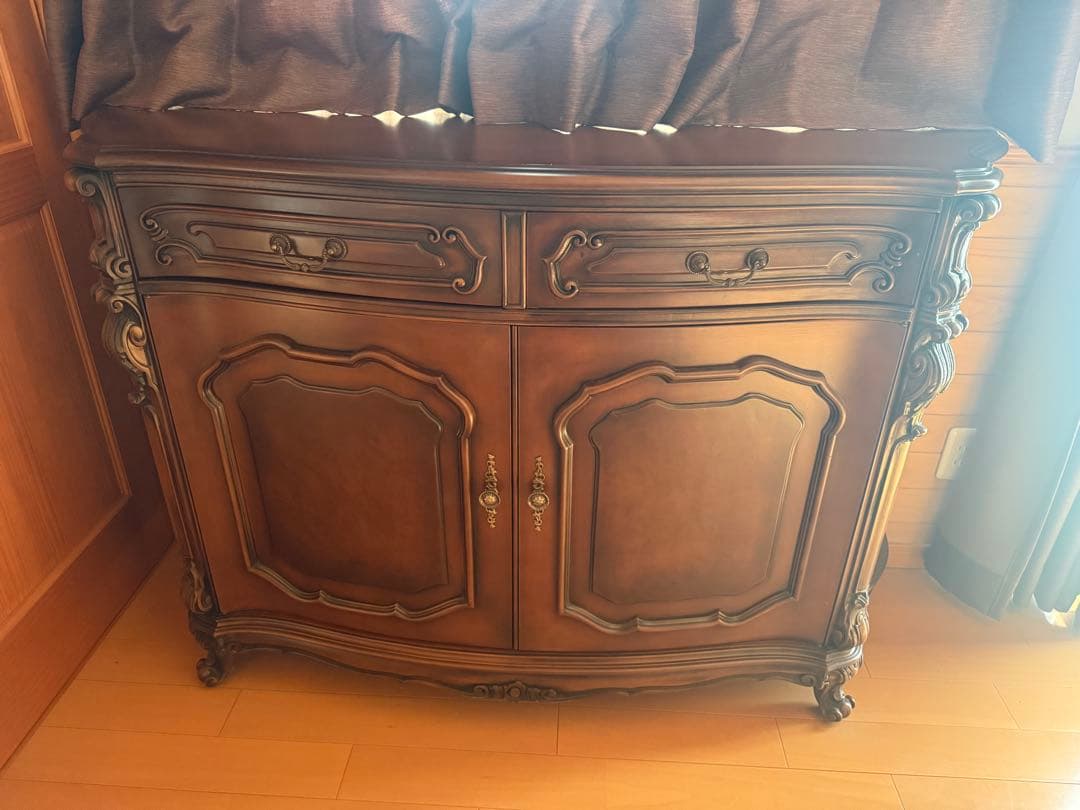 中古 カリモク家具 ドマーニ ルイXVシリーズ サイドボード