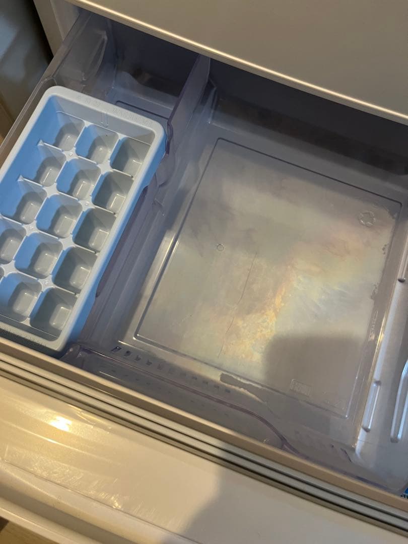 送料込み！　MITSUBISHI MR-P15K-W 冷蔵庫 ホワイト