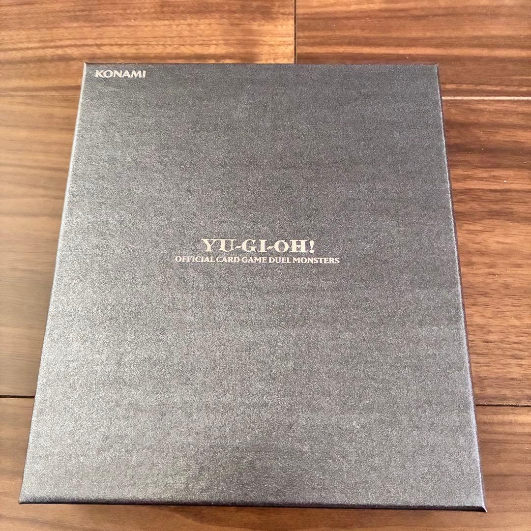 遊戯王 シリアルNO入り ブラック・マジシャン スペシャルカード ステンレス製