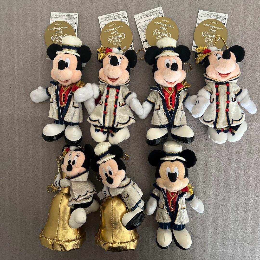 ディズニーリゾート　ミッキー　ミニー　ぬいぐるみバッジ