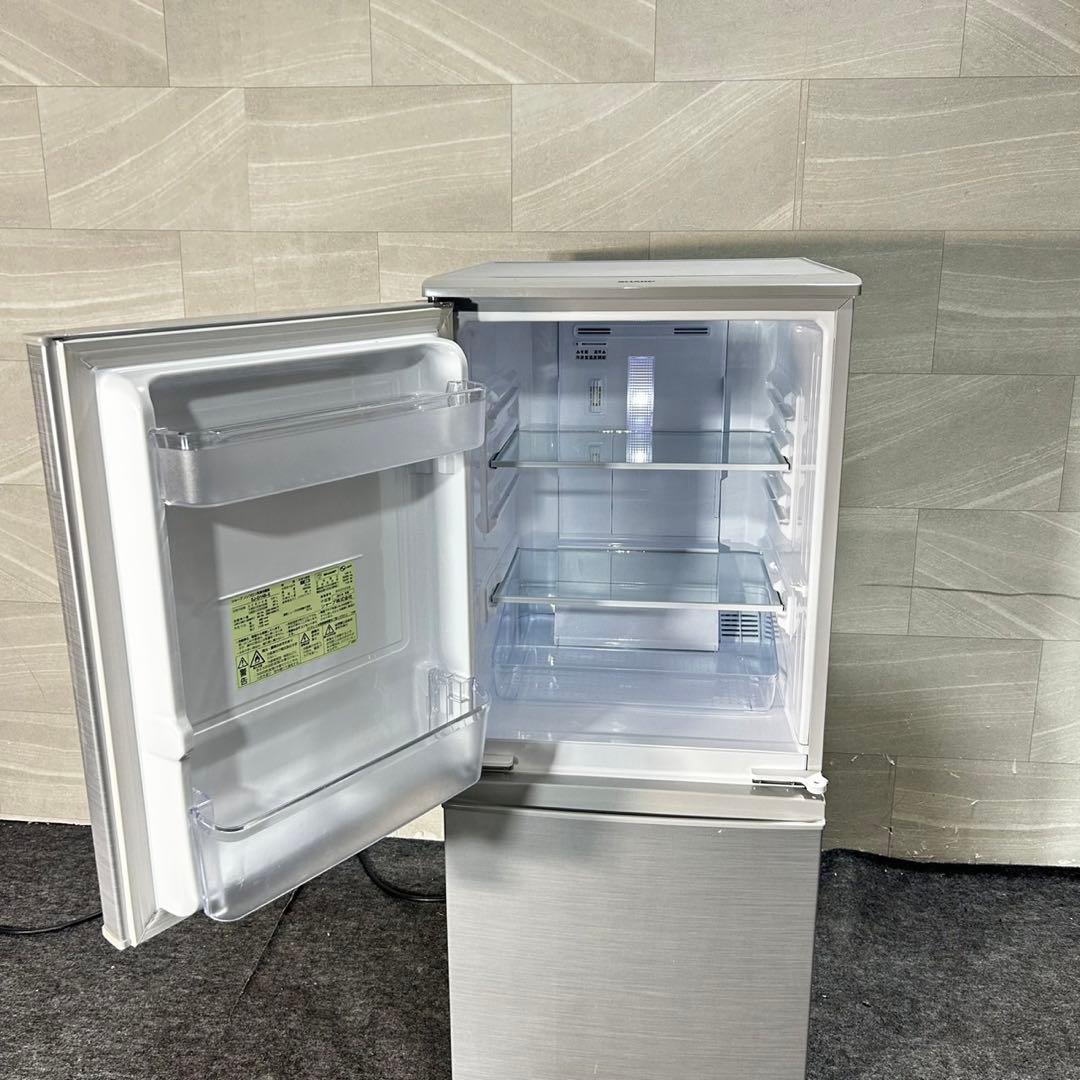 SHARP シャープ 冷蔵庫 SJ-D14B 137L どっちもドア d4819