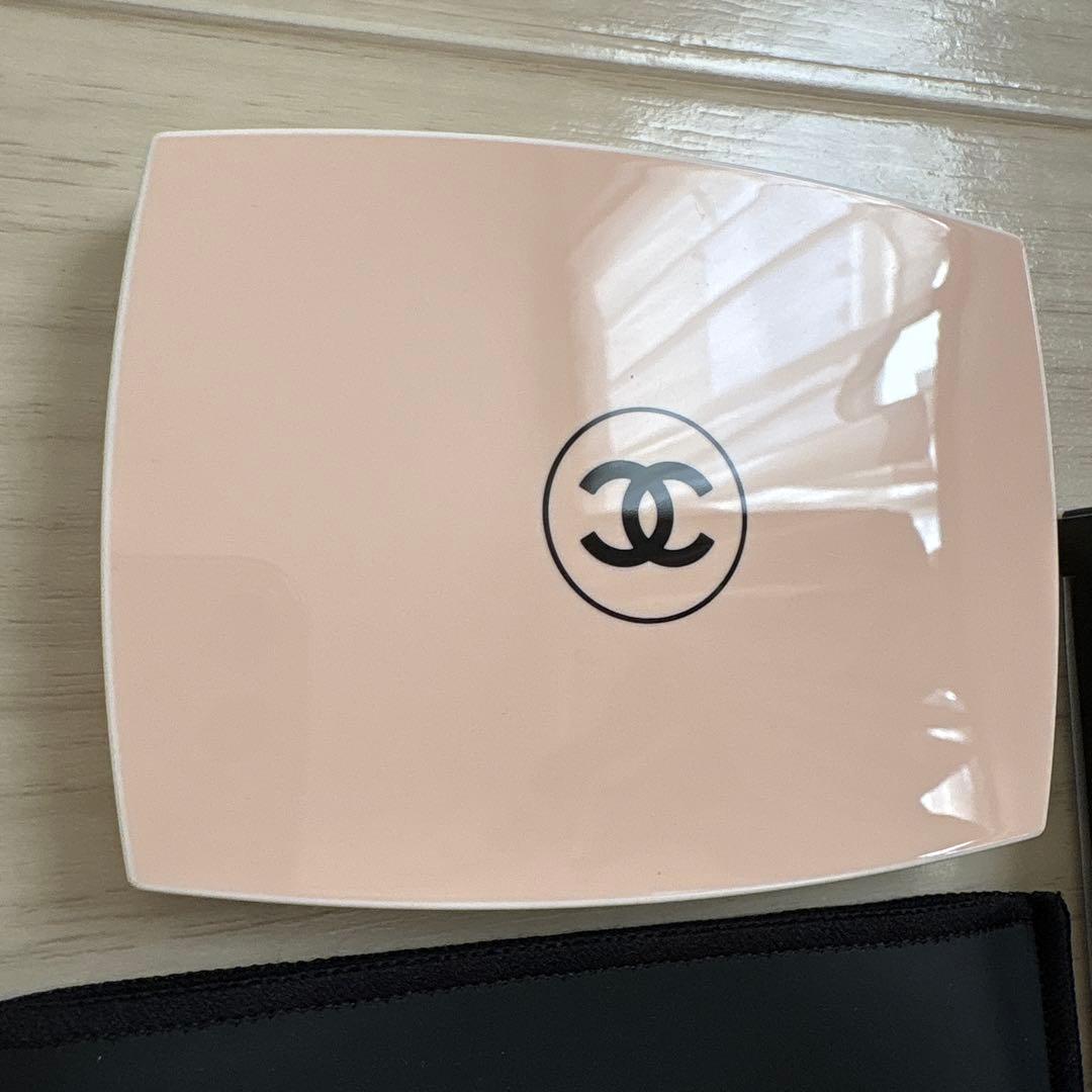 CHANEL LE BLANC パウダーファンデーション BR22