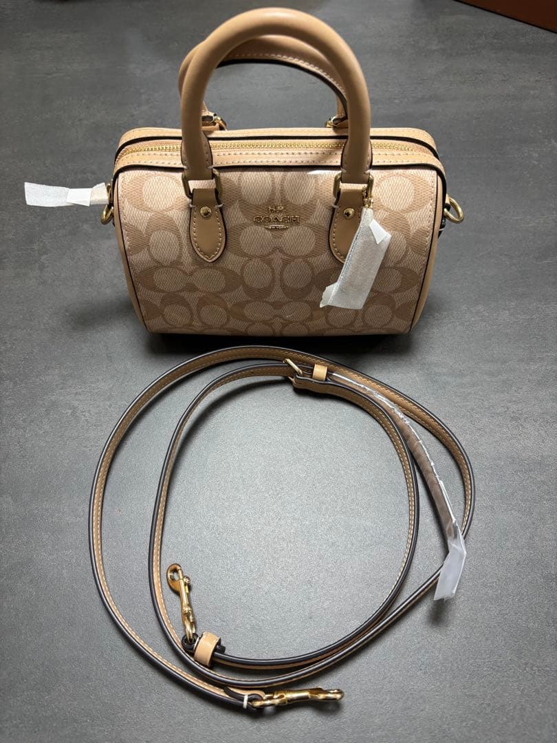 Coach ベージュ ハンドバッグ