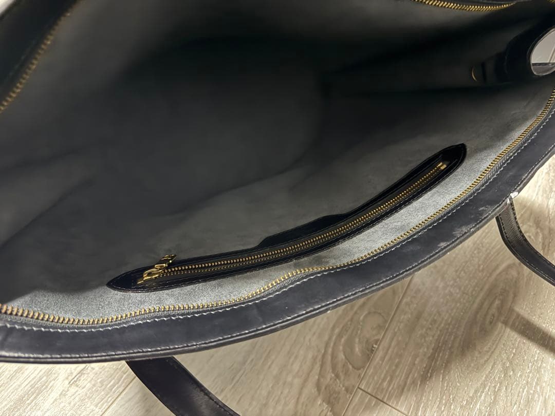 ヴィトン　エピ　ハンドバック