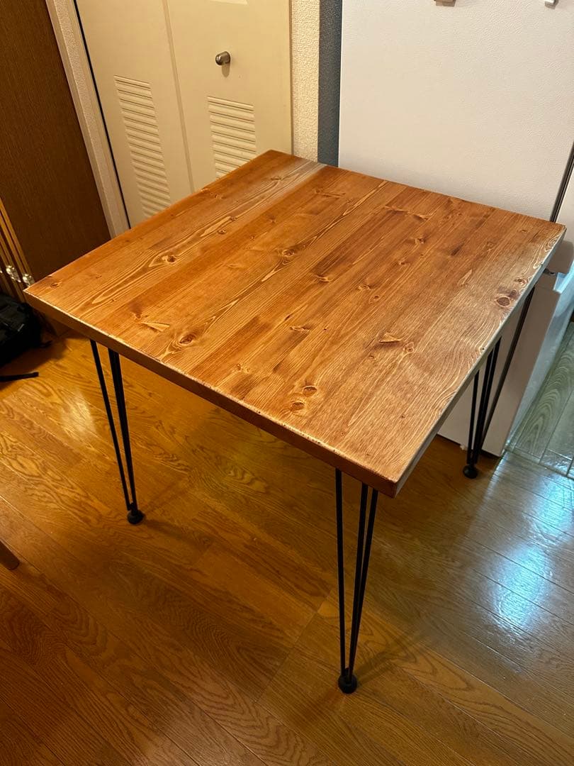 LOWYA 木製ダイニングテーブル 正方形 天然木 スチール脚 [幅70]