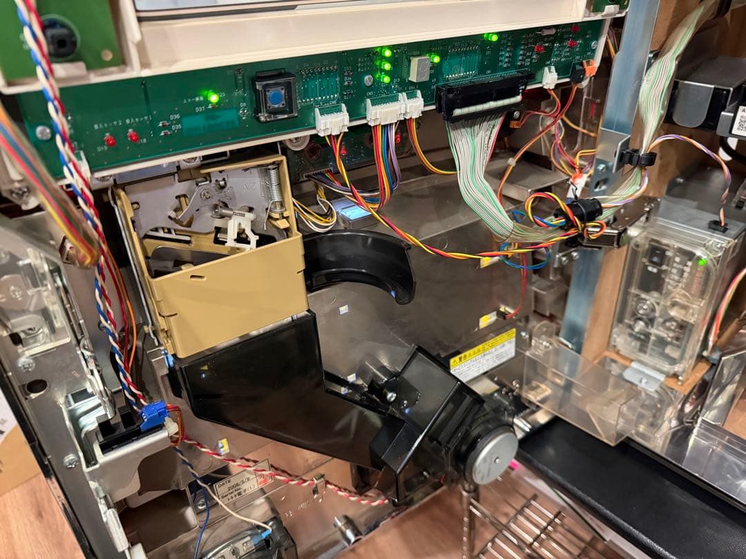 パチスロ実機 格闘美神ウーロン コイン不要機 5号機送料込み