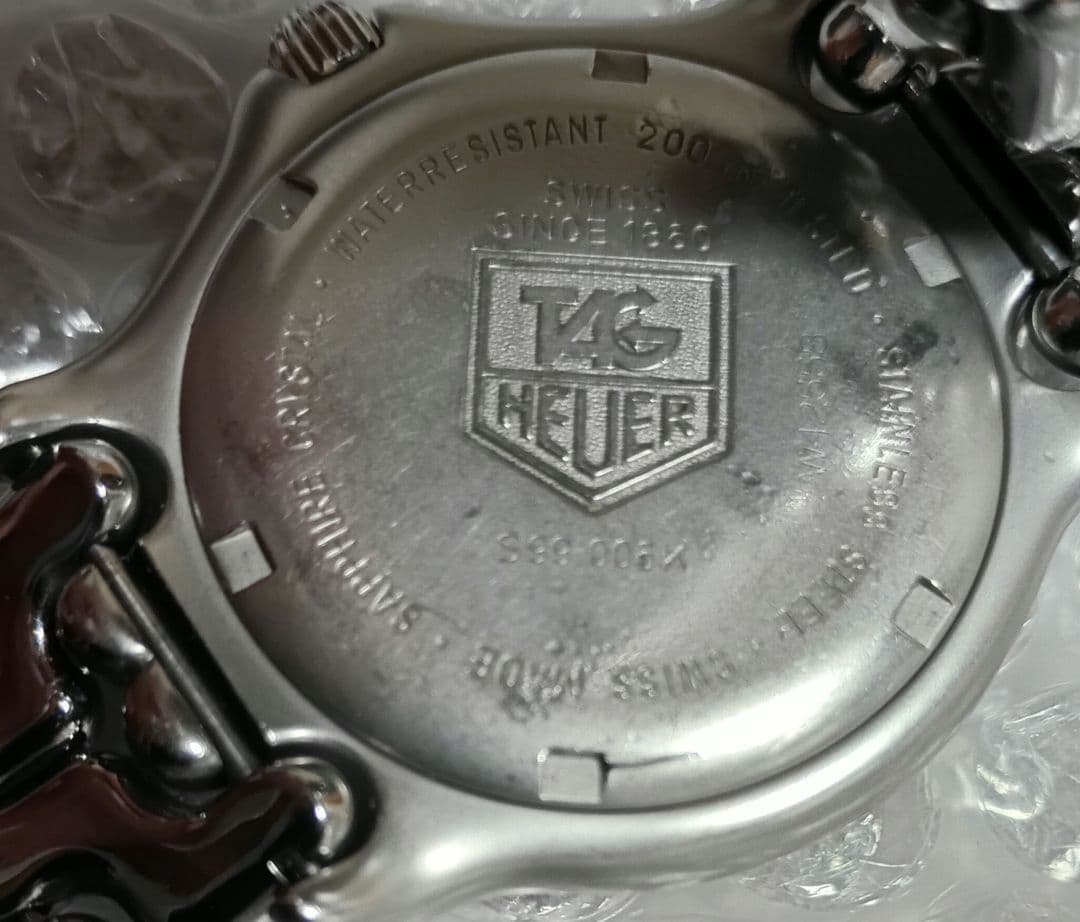 TAG Heuer プロフェッショナル 200m 腕時計ケース＆カード付。