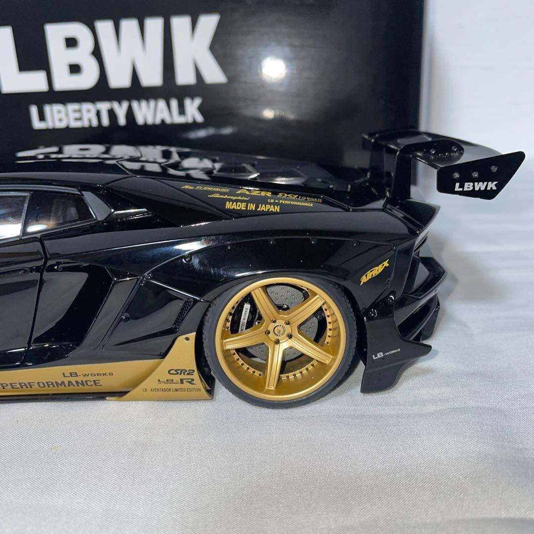 オートアート　1/18　ランボルギーニ　アヴェンタドール　リミテッドエディション