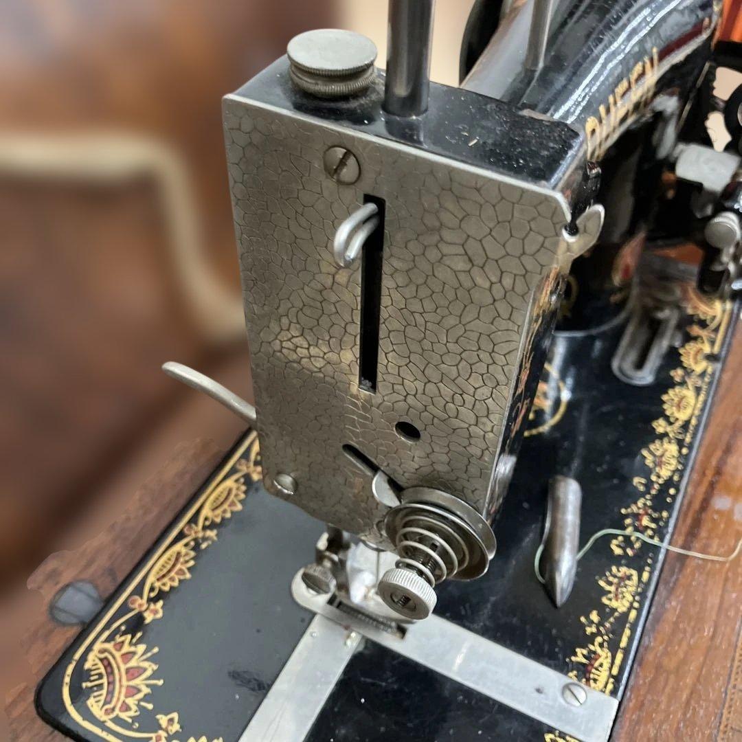 FOREIGN QUEEN 手動ミシン アンティーク - メルカリ