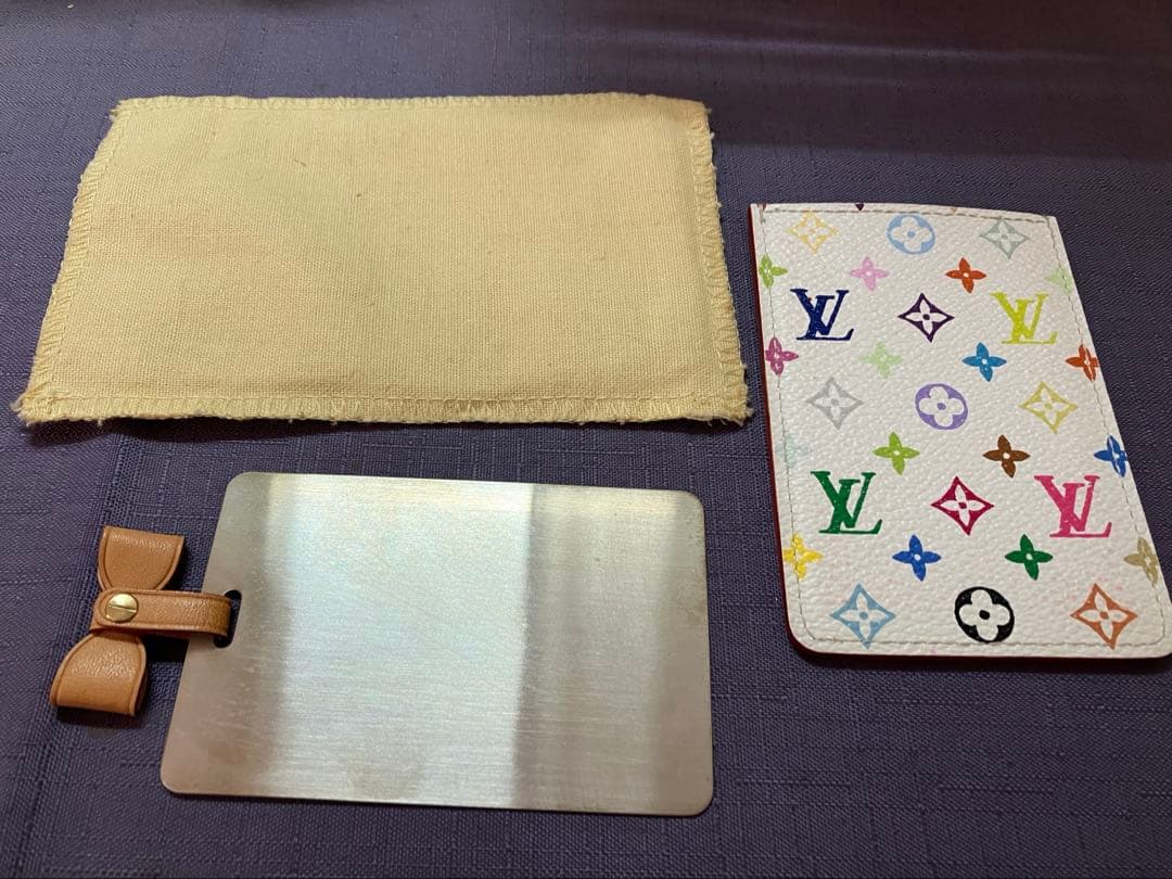 ピ*ー様 Louis Vuitton ルイヴィトン　モノグラム マルチミラー