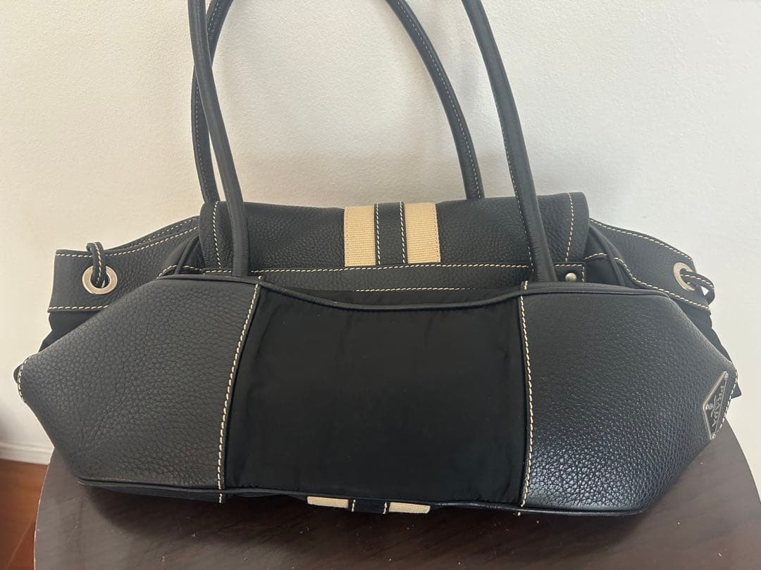 PRADA ブラック ハンドバッグ レア♪