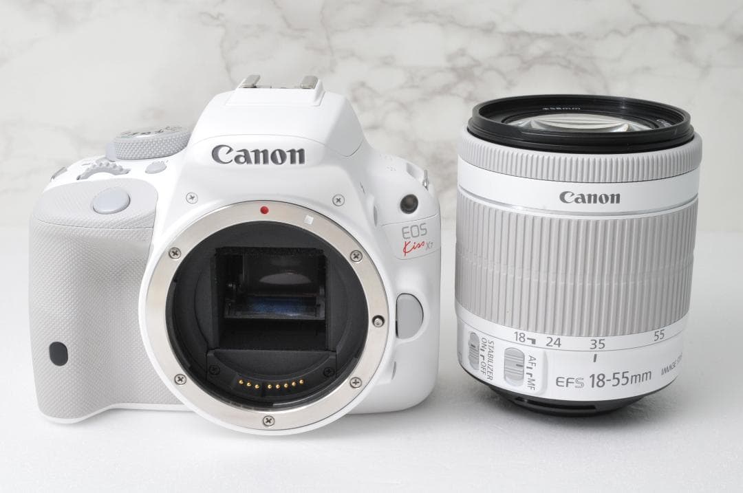 ショット数少なめ❣️Canon EOS Kiss X7⭐️ホワイト スマホ転送