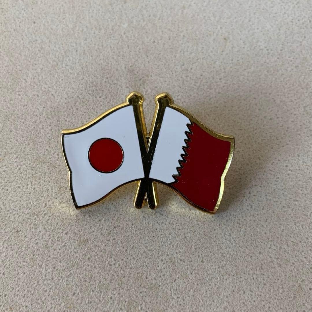 美品* EXPO2025万博 カタールピンバッチ - メルカリ