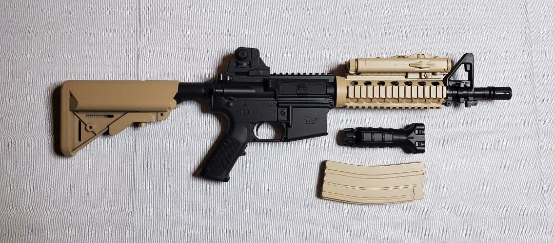 東京マルイ　M4　ソップモッド　電動ガンボーイズ　タン　カスタム　改修品　10禁