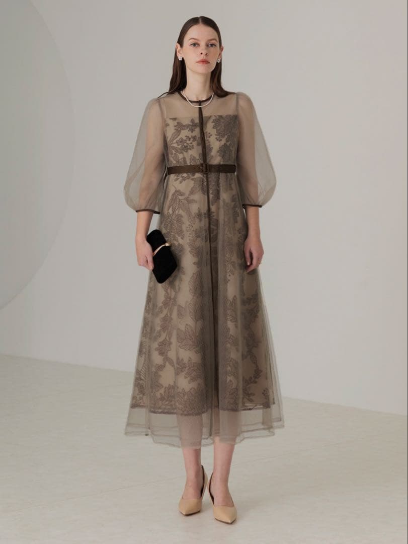 チュールパイピングリーフベルトAラインワンピースドレス結婚式二次会成人式