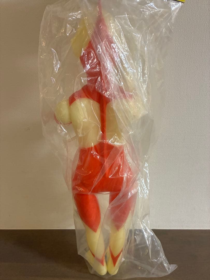 未開封品】M1号 特大ウルトラマン 畜光ver こどもの時代館限定