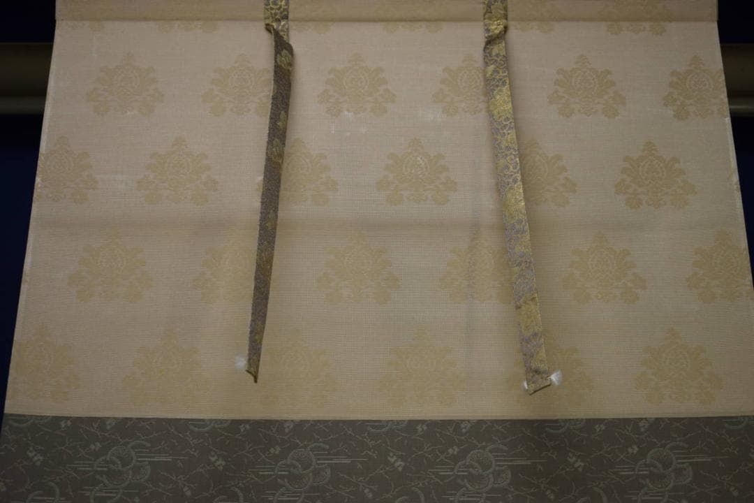 真作/前大徳寺/須賀玄道老師/竹に雀図/桐共箱付/布袋屋掛軸HI-354