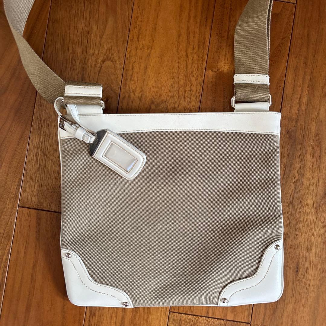 PRADA ショルダーバッグ ベージュ/ホワイト