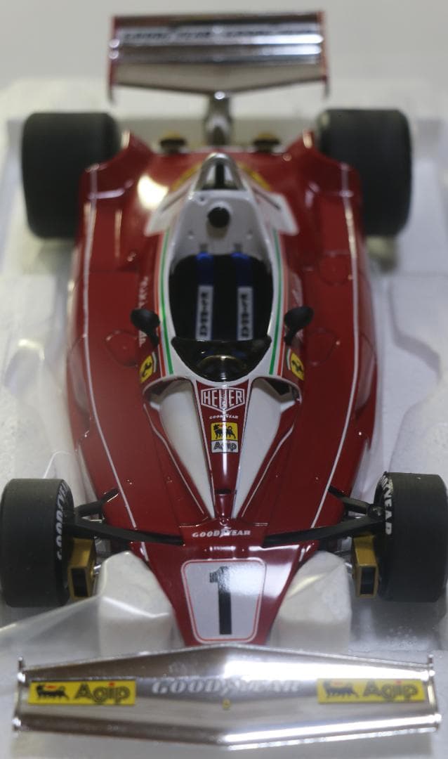 ホットウィール　フェラーリ３１２Ｔ２　1／１８　１９７６モナコＧＰ優勝Ｎ・ラウダ