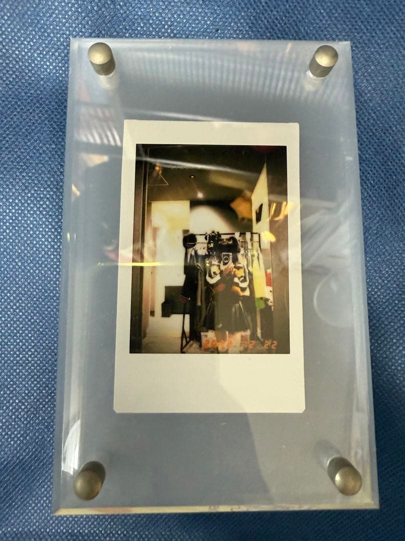 ずとまよチェキ【プレミアム会員 1000名限定】 - メルカリ