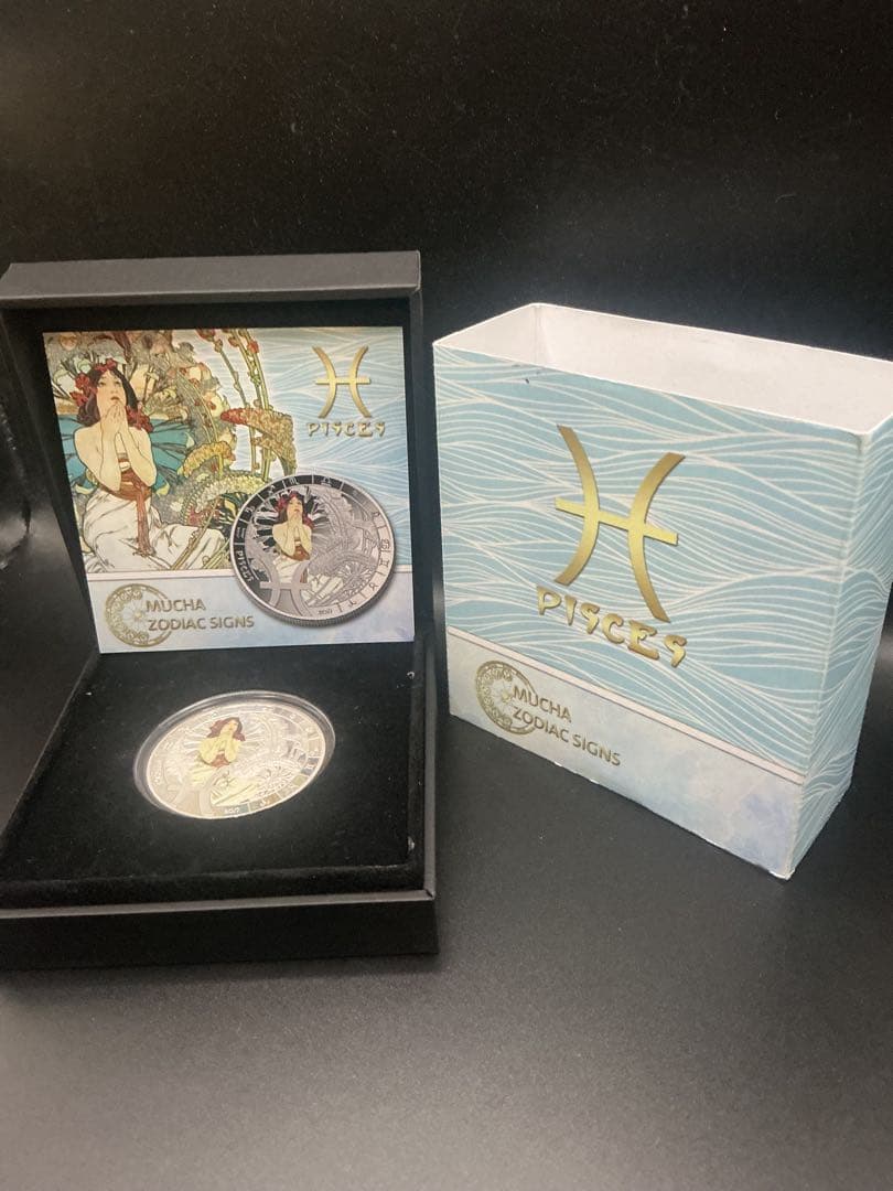 ミュシャ × 黄道十二宮 ― 双魚宮（魚座）　銀メッキ付き白銅貨