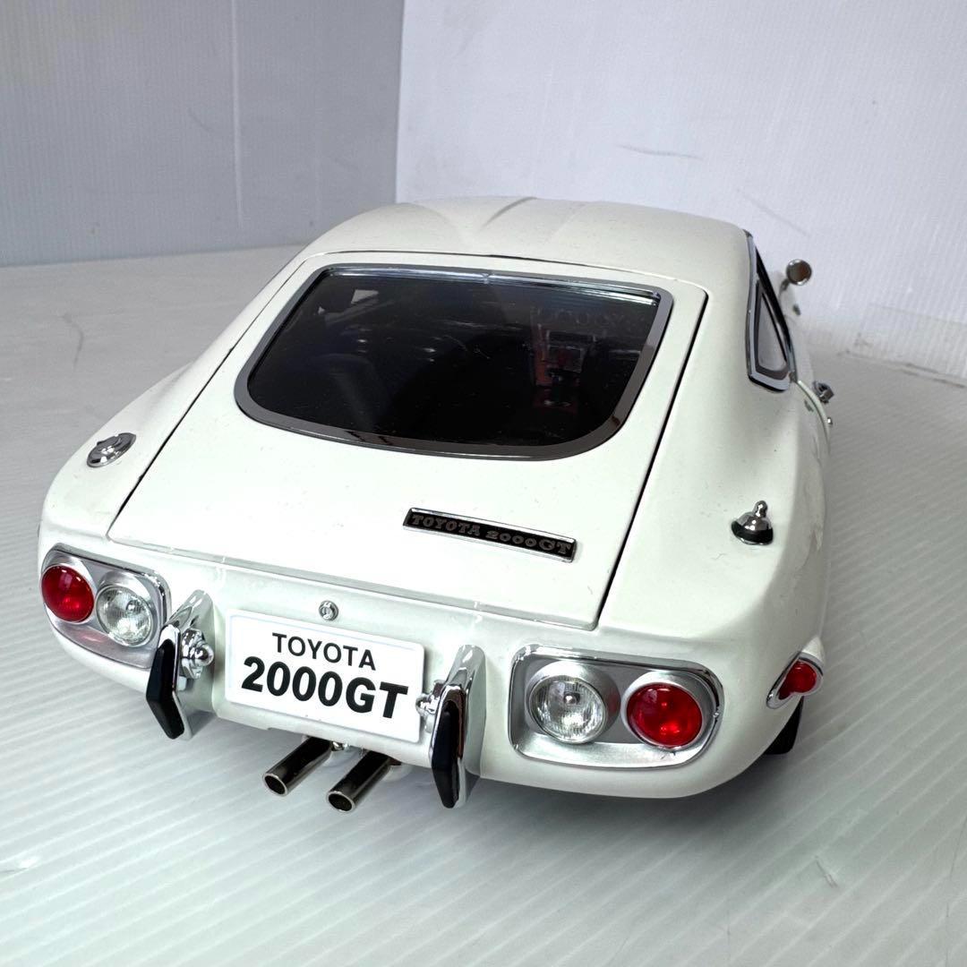 【美品】デアゴスティーニ トヨタ 2000GT 1/10スケール完成版
