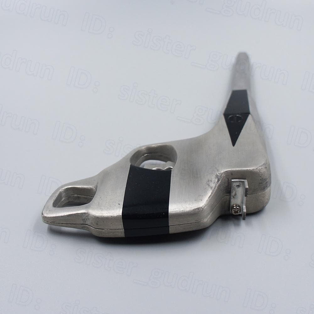 【レア】　スーパーガン　直筆サイン入り 木製専用ケース付き　ウルトラマン