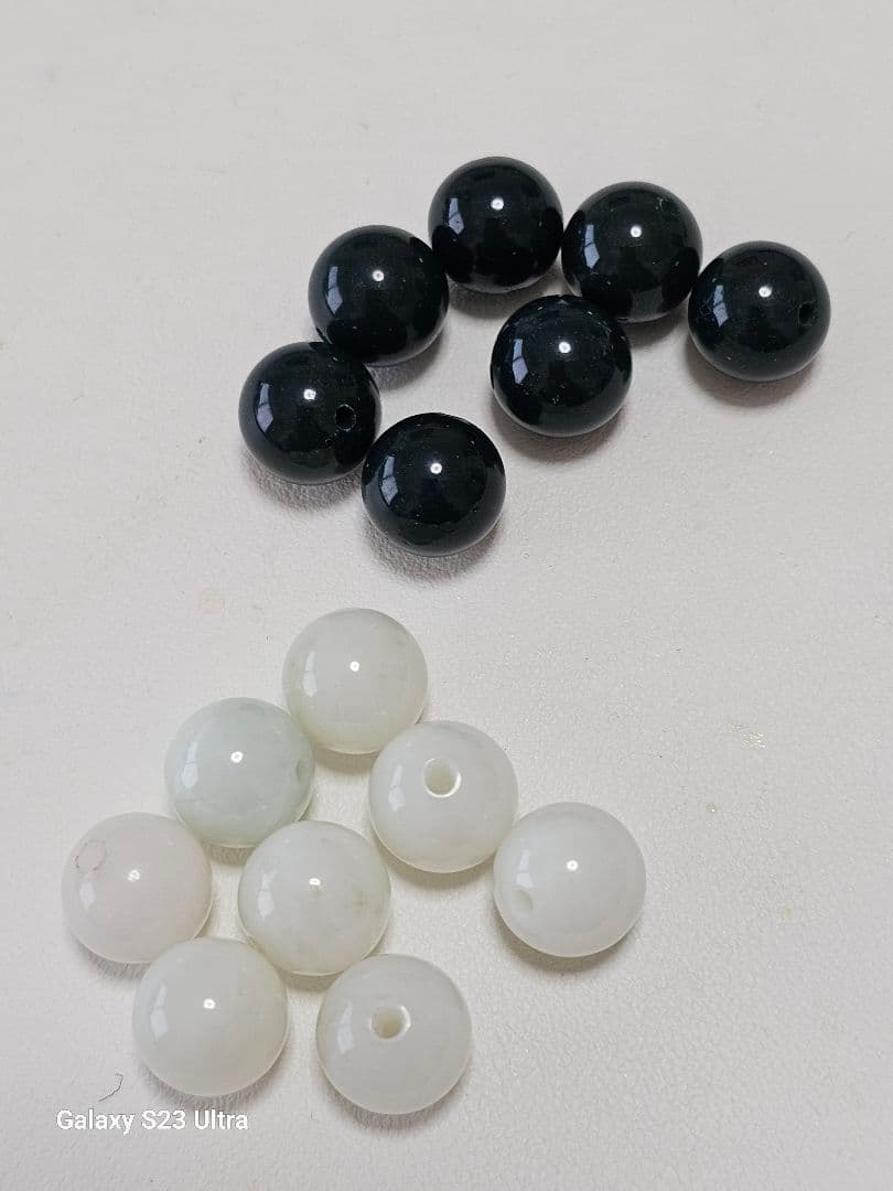 糸魚川翡翠氷種１０mm８ピースと出雲瑪瑙１０mm７ピース