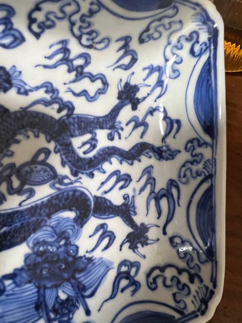 中国染付け龍紋皿骨董　アンティーク