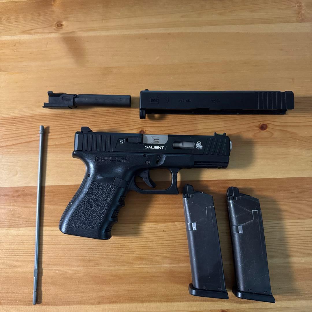 G19ガスガン フルサイズ 2マガジン